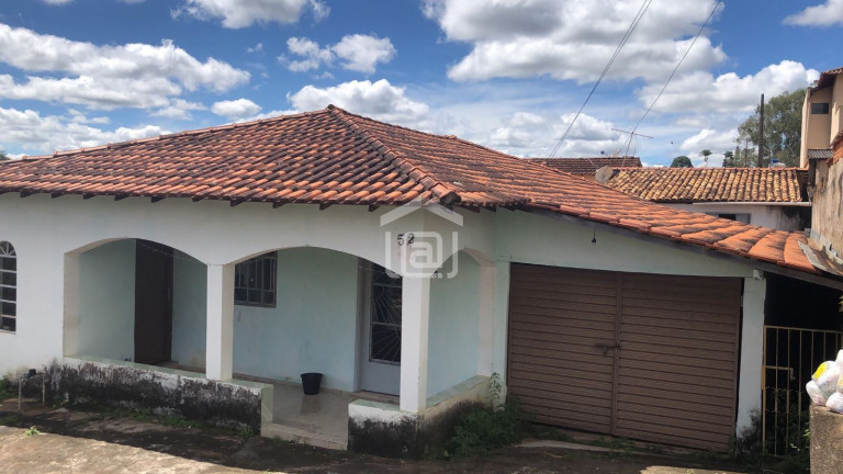 Imagem Imóvel com 3 Quartos à Venda, 15.000 m² em Amendoim - Caldas Imagem Imóvel com 3 Quartos à Venda, 15.000 m² em Amendoim - Caldas