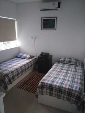 Imagem Casa com 4 Quartos à Venda, 450 m² em Barbalho - Salvador Imagem Casa com 4 Quartos à Venda, 450 m² em Barbalho - Salvador