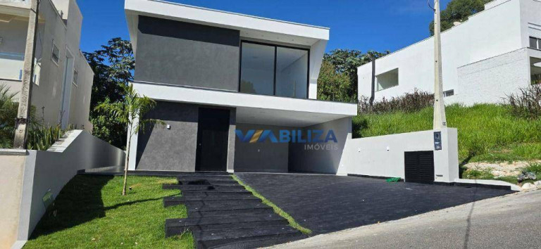 Sobrado com 4 Quartos à Venda, 300 m² em Residencial Real Park - Arujá