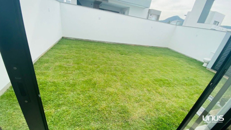 Imagem Casa de Condomínio com 3 Quartos à Venda, 186 m² em Deltaville - Biguaçu