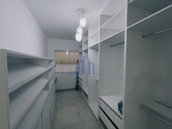 Imagem Casa com 3 Quartos à Venda, 330 m² em Alphaville - Santana De Parnaíba Imagem Casa com 3 Quartos à Venda, 330 m² em Alphaville - Santana De Parnaíba