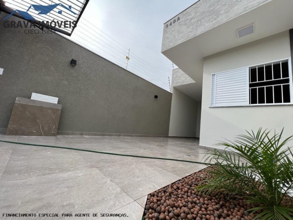 Imagem Casa com 3 Quartos à Venda, 180 m² em Parque São Pedro - Sarandi