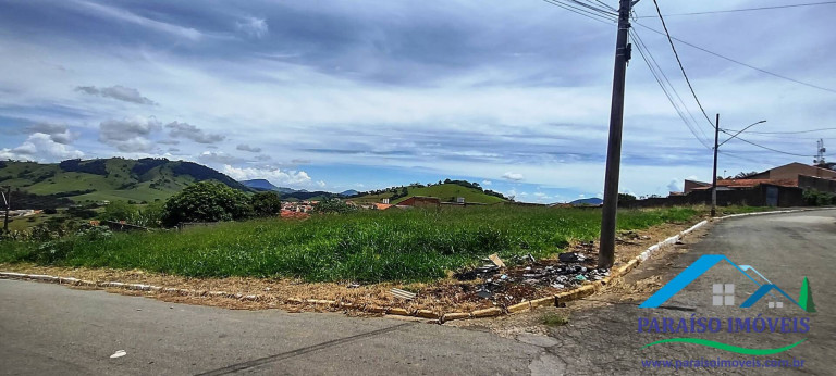 Imagem Terreno à Venda, 409 m² em Centro - Paraisópolis Imagem Terreno à Venda, 409 m² em Centro - Paraisópolis