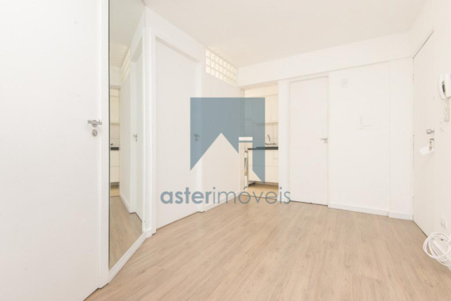 Imagem Apartamento com 2 Quartos à Venda, 32 m² em Centro - Curitiba Imagem Apartamento com 2 Quartos à Venda, 32 m² em Centro - Curitiba
