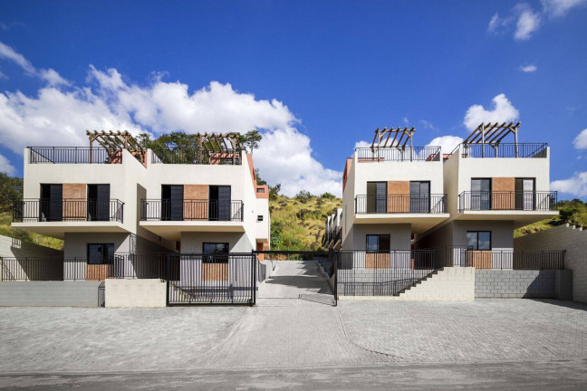 Imagem Casa com 3 Quartos à Venda, 82 m² em Jardim São Miguel - Bragança Paulista Imagem Casa com 3 Quartos à Venda, 82 m² em Jardim São Miguel - Bragança Paulista