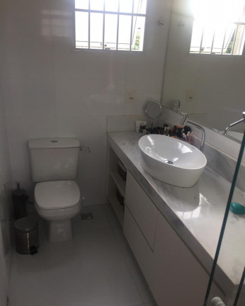 Imagem Sobrado com 3 Quartos à Venda, 235 m² em Jardim Monte Azul - São Paulo