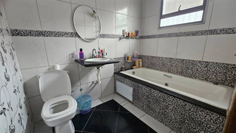 Imagem Casa com 3 Quartos à Venda, 136 m² em Mirim - Praia Grande