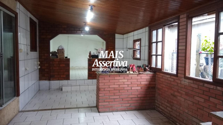 Imagem Casa com 2 Quartos para Alugar, 1.800 m² em Diehl - Novo Hamburgo Imagem Casa com 2 Quartos para Alugar, 1.800 m² em Diehl - Novo Hamburgo
