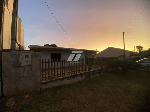 Casa à Venda,  em Santos Dumont - Cascavel