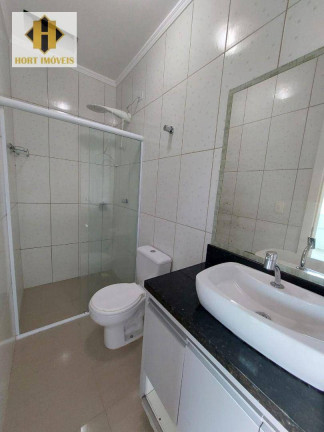 Imagem Sobrado com 3 Quartos à Venda, 94 m² em Pereque - Porto Belo