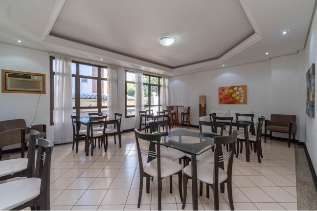 Imagem Apartamento com 3 Quartos à Venda, 110 m² em Petrópolis - Porto Alegre Imagem Apartamento com 3 Quartos à Venda, 110 m² em Petrópolis - Porto Alegre