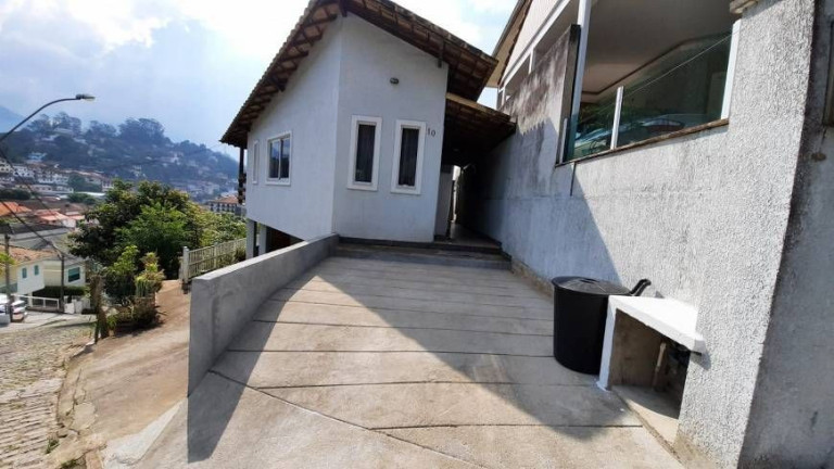 Imagem Casa com 2 Quartos à Venda, 106 m² em Tijuca - Teresópolis