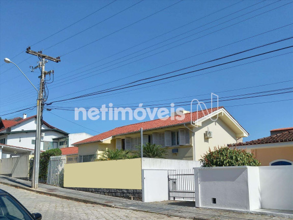 Imagem Casa com 3 Quartos à Venda, 723 m² em Agronômica - Florianópolis Imagem Casa com 3 Quartos à Venda, 723 m² em Agronômica - Florianópolis