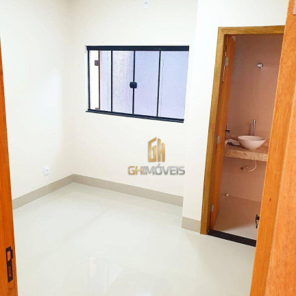 Imagem Sobrado com 4 Quartos à Venda, 210 m² em Jardim Planalto - Goiânia