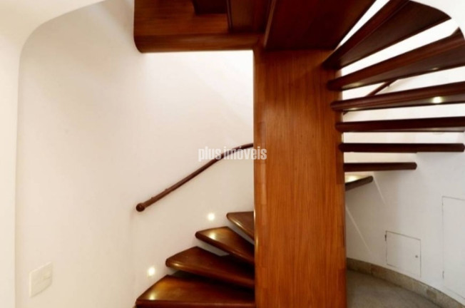 Imagem Casa com 4 Quartos à Venda, 950 m² em Jardim Paulista - São Paulo Imagem Casa com 4 Quartos à Venda, 950 m² em Jardim Paulista - São Paulo