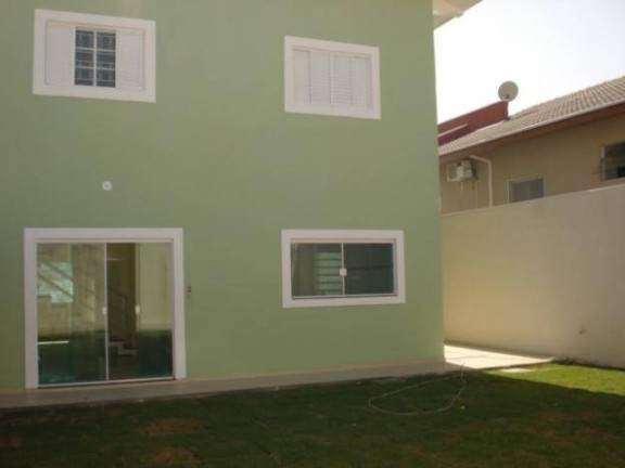 Imagem Sobrado com 3 Quartos à Venda, 220 m² em Jardim Hípica Pinheiro - Taubaté Imagem Sobrado com 3 Quartos à Venda, 220 m² em Jardim Hípica Pinheiro - Taubaté