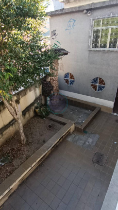 Imagem Casa com 5 Quartos à Venda, 218 m²