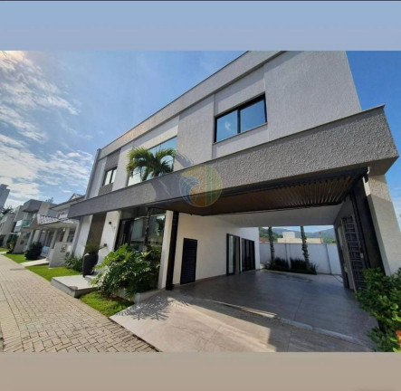 Imagem Casa com 4 Quartos à Venda, 250 m² em Barra - Balneário Camboriú