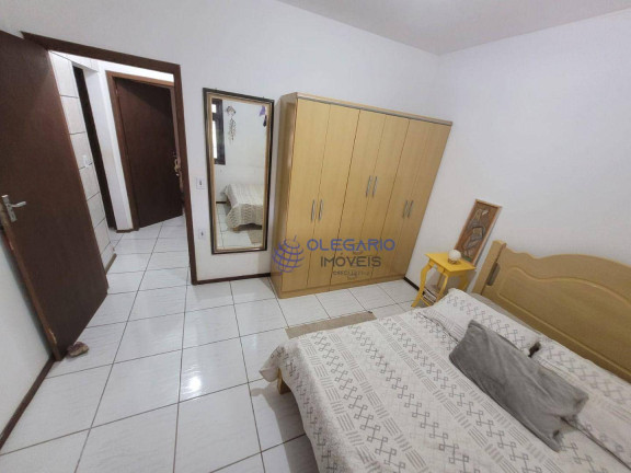 Imagem Casa com 5 Quartos à Venda, 170 m² em Centro - Penha