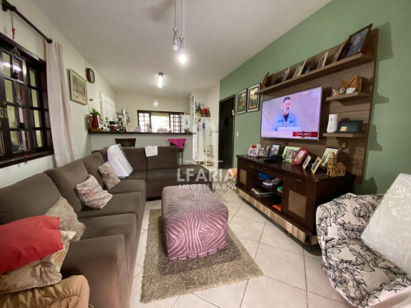 Imagem Casa com 3 Quartos à Venda, 159 m² em Brasilia - Itapoá
