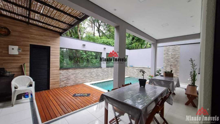Sobrado com 4 Quartos à Venda, 253 m² em Medeiros - Jundiaí