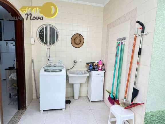 Imagem Casa com 4 Quartos à Venda, 233 m² em Vila Santista - Atibaia