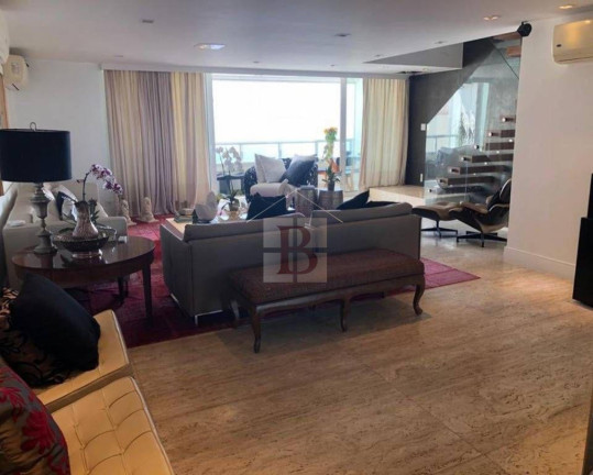Imagem Cobertura com 3 Quartos à Venda, 510 m² em Icaraí - Niterói