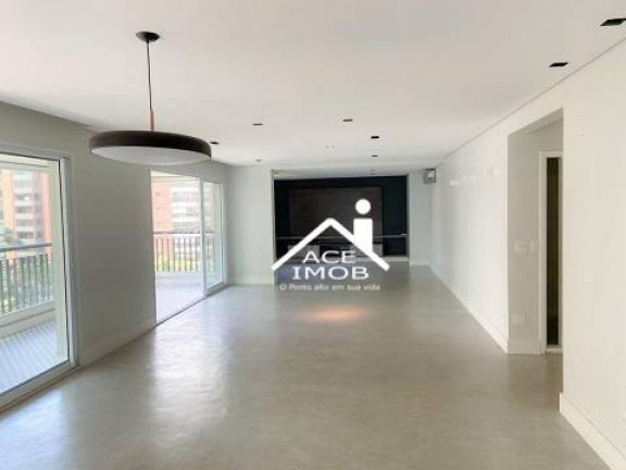 Apartamento com 3 Quartos à Venda, 226 m² em Moema - São Paulo