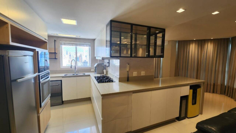 Imagem Apartamento com 3 Quartos à Venda, 136 m² em Barra Norte - Balneário Camboriú Imagem Apartamento com 3 Quartos à Venda, 136 m² em Barra Norte - Balneário Camboriú