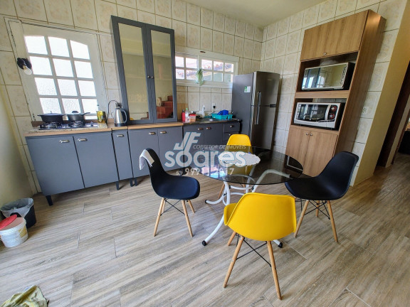 Imagem Sobrado com 3 Quartos à Venda, 182 m² em Laranjal - Pelotas Imagem Sobrado com 3 Quartos à Venda, 182 m² em Laranjal - Pelotas