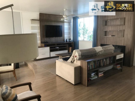 Casa com 3 Quartos à Venda, 400 m² em Areal - Pelotas