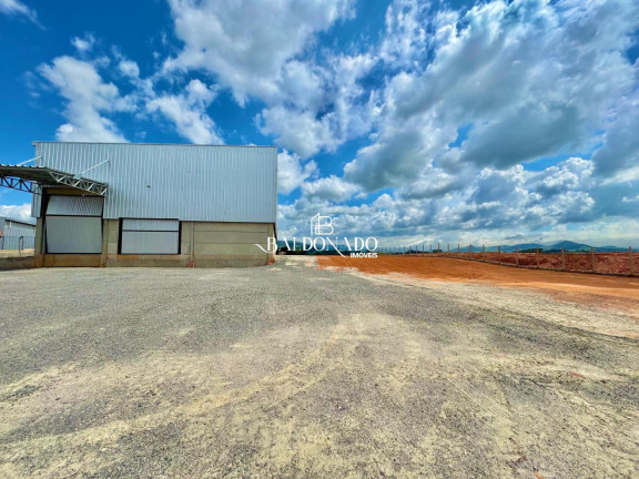 Imagem Imóvel Comercial para Alugar, 2.500 m² em Centro - Extrema Imagem Imóvel Comercial para Alugar, 2.500 m² em Centro - Extrema
