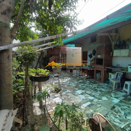Imagem Casa com 4 Quartos à Venda, 250 m² em Balneário Itaóca - Mongaguá Imagem Casa com 4 Quartos à Venda, 250 m² em Balneário Itaóca - Mongaguá