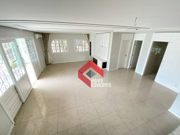 Imagem Casa com 4 Quartos à Venda, 250 m² em Cambeba - Fortaleza Imagem Casa com 4 Quartos à Venda, 250 m² em Cambeba - Fortaleza