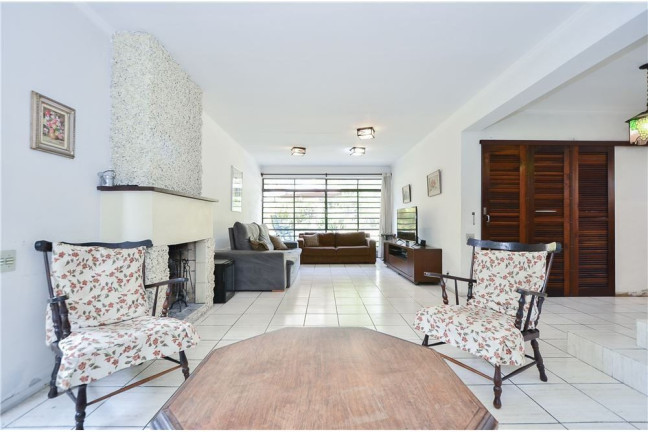 Casa com 3 Quartos à Venda, 260 m² em Vila Sônia - São Paulo