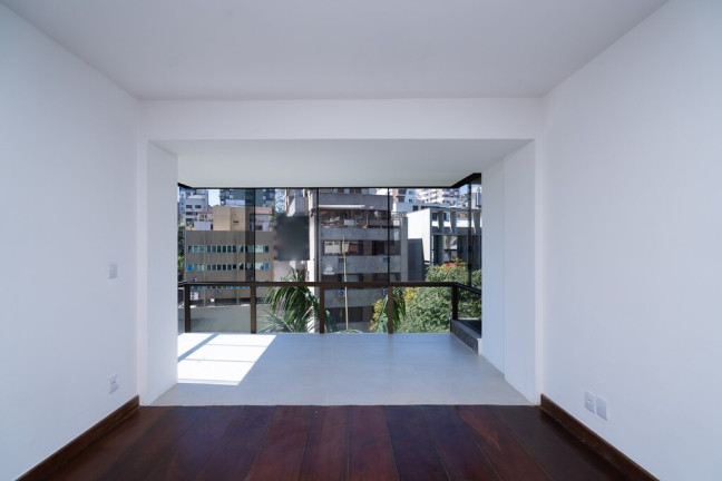 Imagem Cobertura com 3 Quartos à Venda, 244 m² em Auxiliadora - Porto Alegre