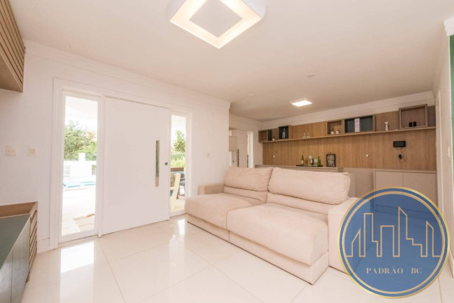 Imagem Casa com 3 Quartos para Alugar, 350 m² em Praia Das Taquaras - Balneário Camboriú Imagem Casa com 3 Quartos para Alugar, 350 m² em Praia Das Taquaras - Balneário Camboriú