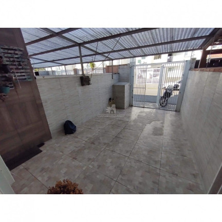 Imagem Casa com 2 Quartos à Venda,  em Santa Regina - Camboriú