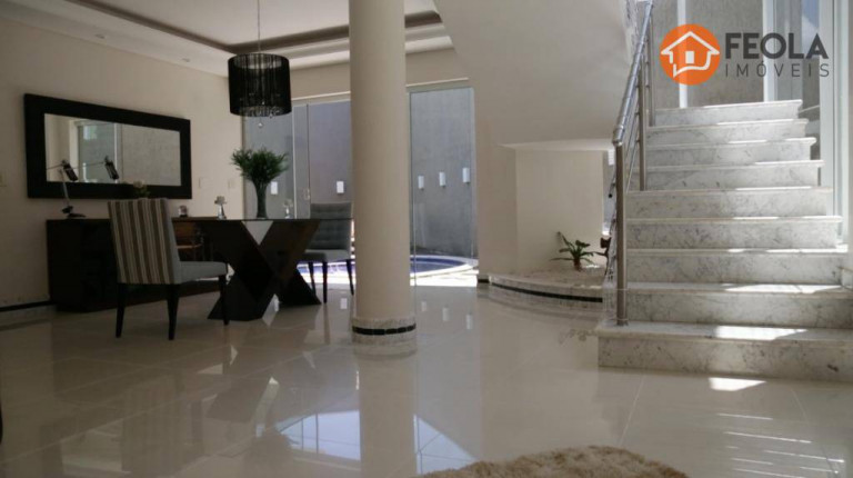 Casa com 3 Quartos à Venda, 355 m² em Praia Dos Namorados - Americana