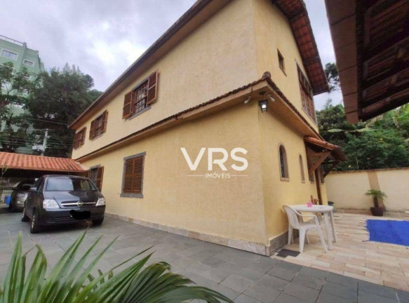Casa com 4 Quartos à Venda, 255 m² em Agriões - Teresópolis