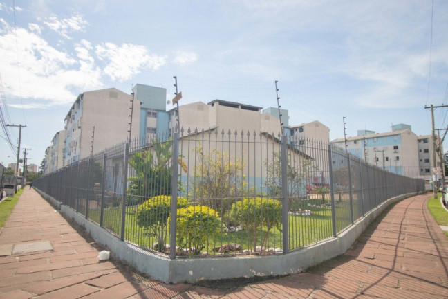 Imagem Imóvel com 2 Quartos à Venda, 37 m² em Rubem Berta - Porto Alegre