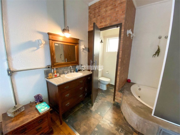 Imagem Casa com 2 Quartos à Venda, 130 m² em Vila Madalena - São Paulo Imagem Casa com 2 Quartos à Venda, 130 m² em Vila Madalena - São Paulo