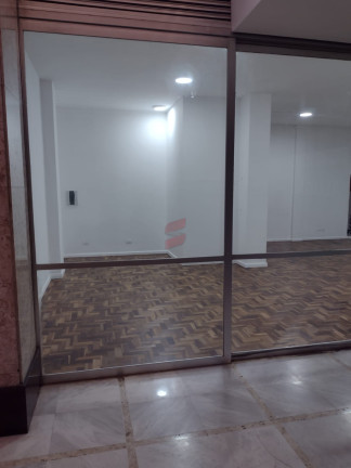 Sala Comercial à Venda, 59 m² em Centro - Curitiba