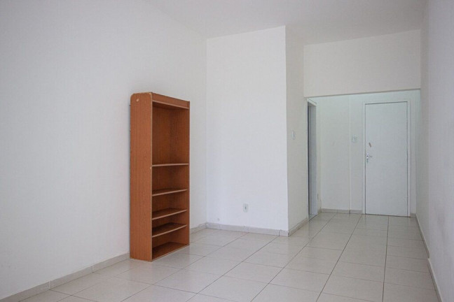 Imagem Imóvel com 1 Quarto à Venda, em Copacabana - Rio De Janeiro Imagem Imóvel com 1 Quarto à Venda, em Copacabana - Rio De Janeiro