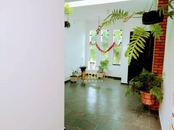 Imagem Casa com 3 Quartos à Venda, 168 m² em Campestre - Santo André