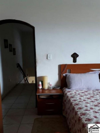 Imagem Casa com 3 Quartos à Venda, 246 m² em Jardim Três Marias - São Paulo Imagem Casa com 3 Quartos à Venda, 246 m² em Jardim Três Marias - São Paulo