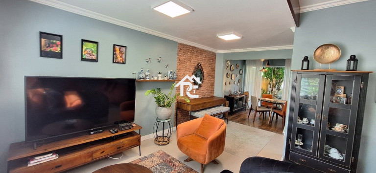 Imagem Casa com 3 Quartos à Venda, 470 m² em Serra Grande - Niterói Imagem Casa com 3 Quartos à Venda, 470 m² em Serra Grande - Niterói