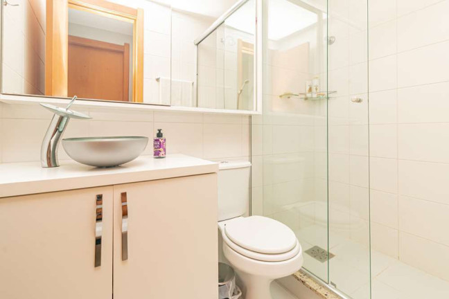 Imagem Imóvel com 2 Quartos à Venda, em Passo Da Areia - Porto Alegre Imagem Imóvel com 2 Quartos à Venda, em Passo Da Areia - Porto Alegre