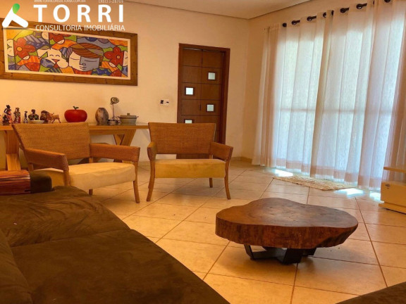 Imagem Imóvel com 3 Quartos à Venda, 500 m² em Centro - Iperó Imagem Imóvel com 3 Quartos à Venda, 500 m² em Centro - Iperó