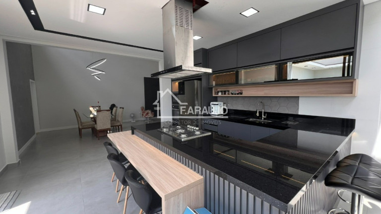 Imagem Imóvel com 3 Quartos à Venda,  em Brigadeiro Tobias - Sorocaba